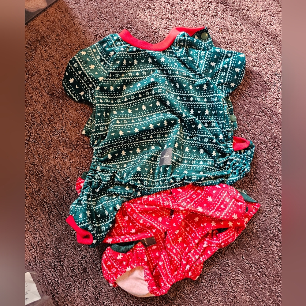 Pet - Small Dog/pet Festive Red and Green Dog Onesies.